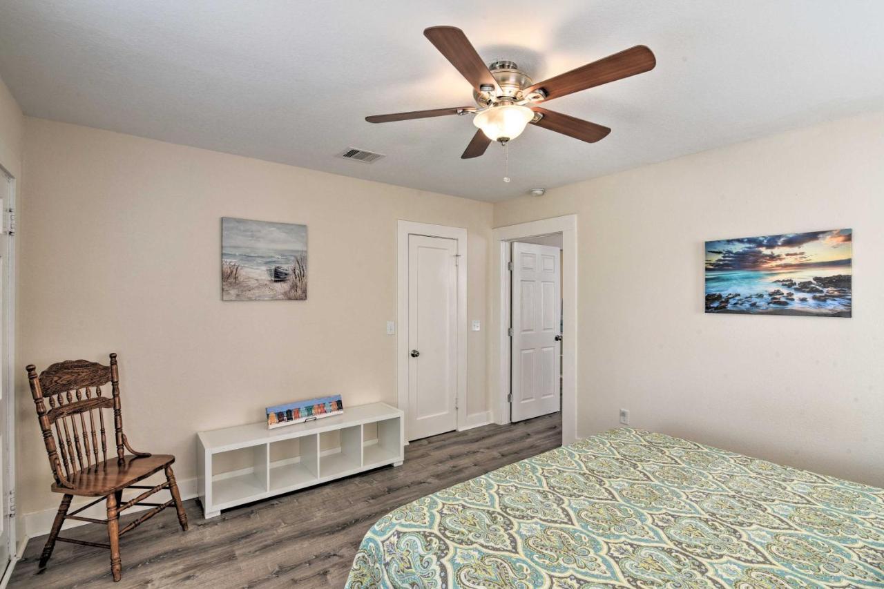 Bright Galveston Bungalow Half Mi To Pleasure Pier المظهر الخارجي الصورة