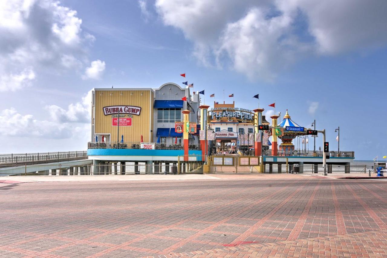 Bright Galveston Bungalow Half Mi To Pleasure Pier المظهر الخارجي الصورة